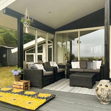 בית נופש Cozy Summer House In With Sea View